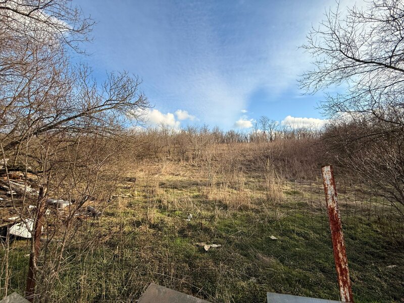 Cornesti, teren cu deal, panorama si potential de investitie.